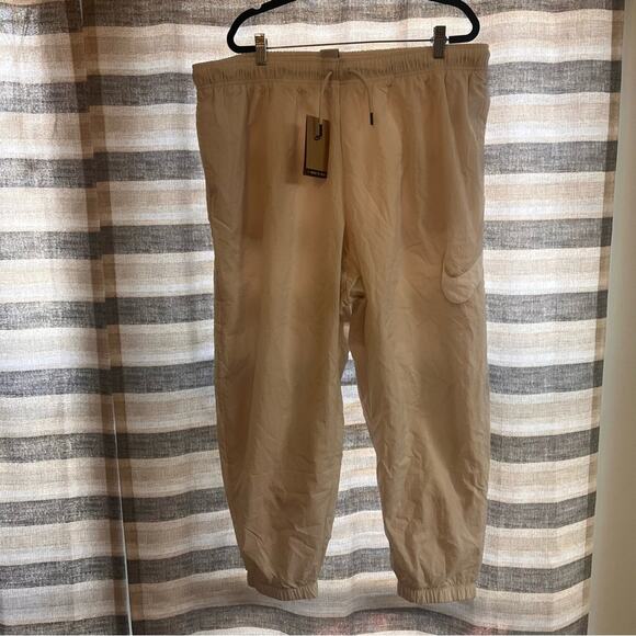 Nike Tan Windbreaker Crops Size 1X - Picture 1 of 10
